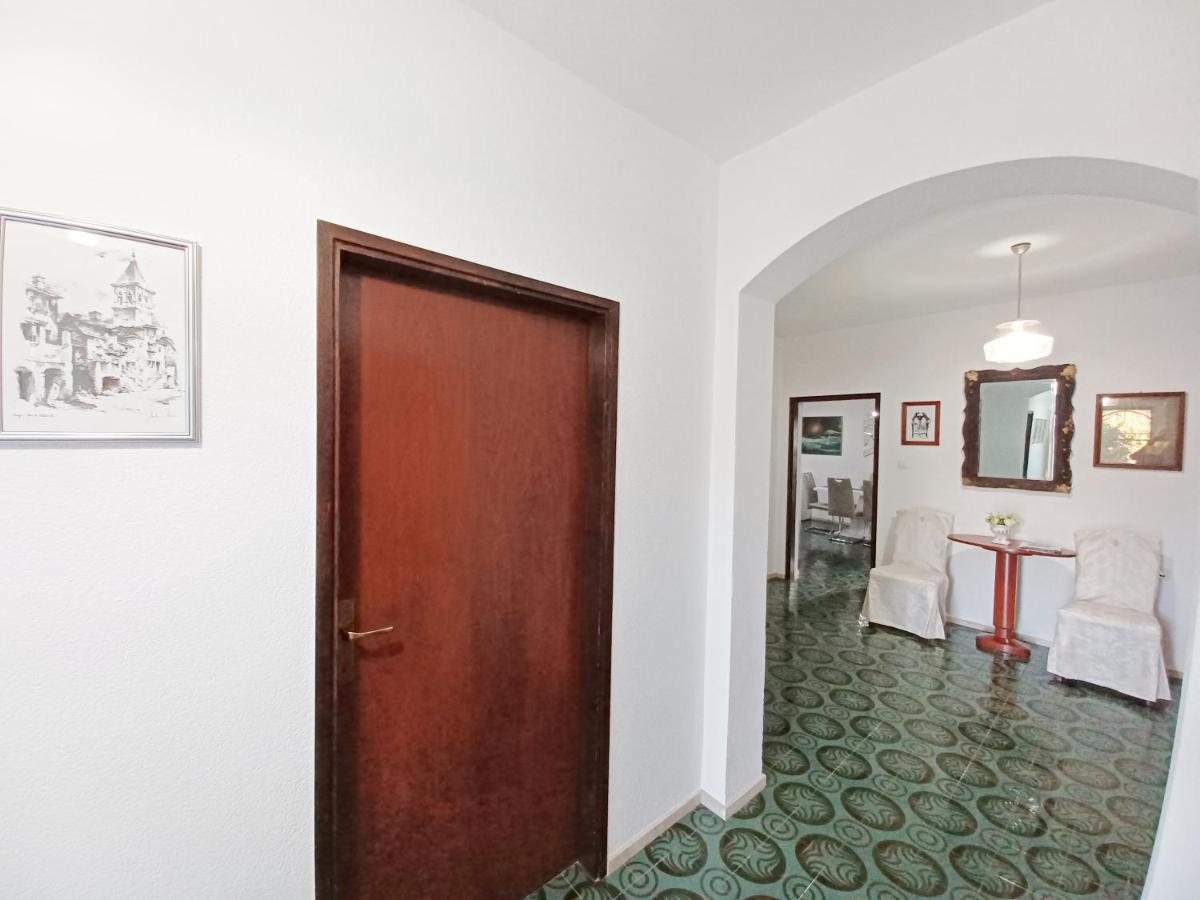 Apartment Lorenzo Трогир Екстериор снимка