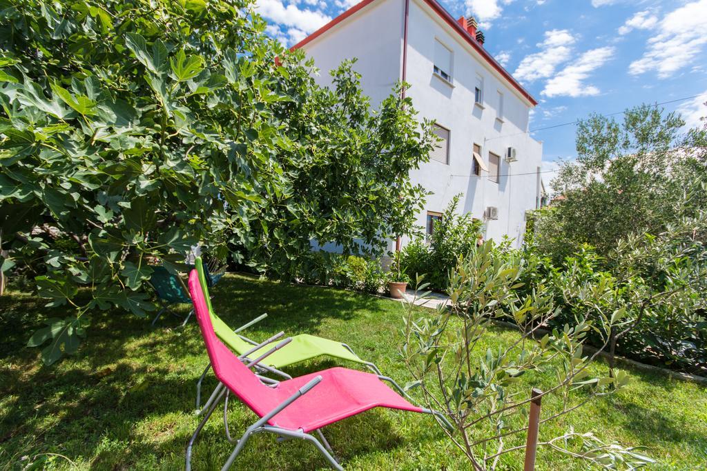 Apartment Lorenzo Трогир Екстериор снимка