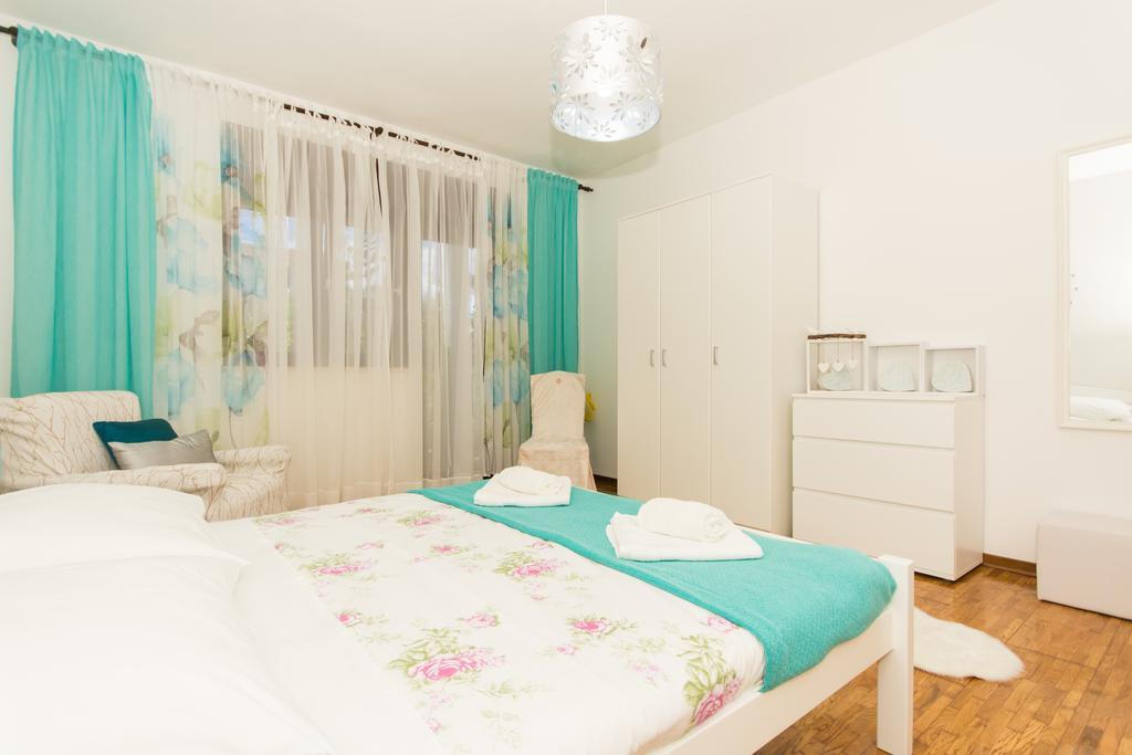 Apartment Lorenzo Трогир Екстериор снимка